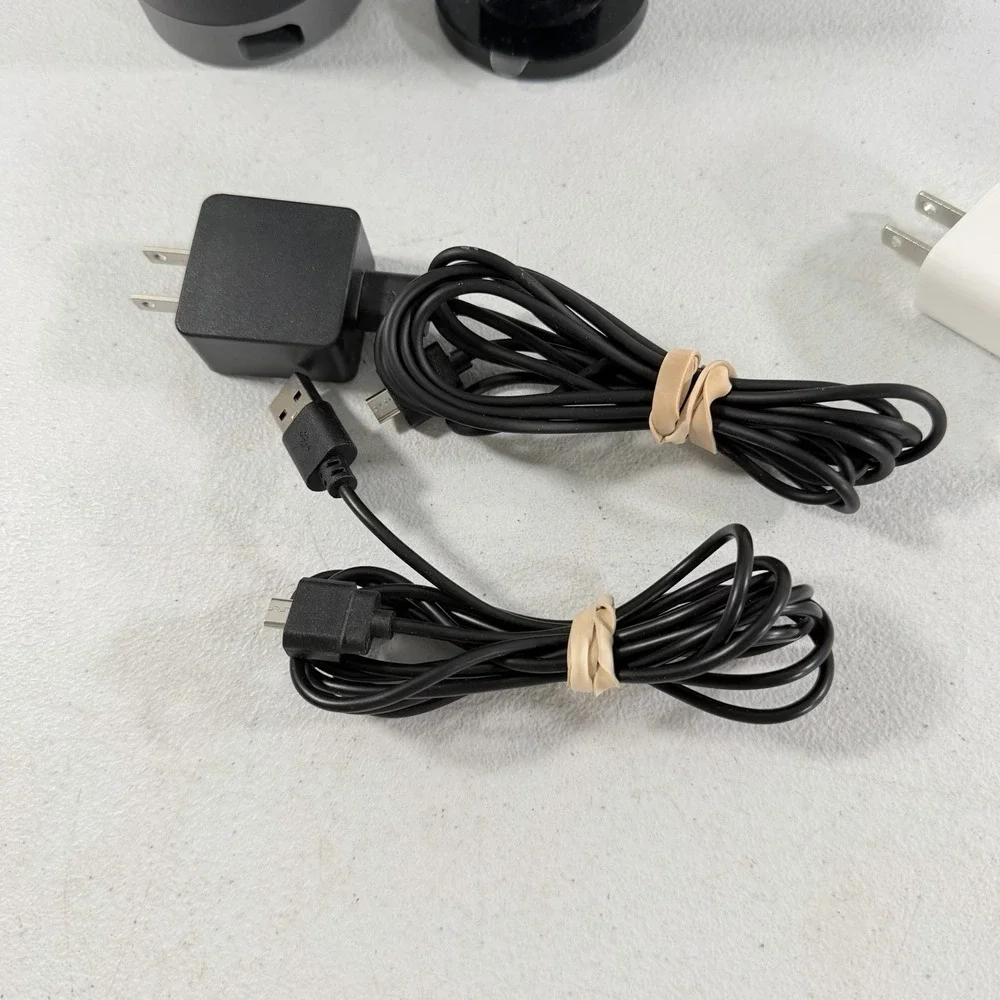 Lot Of 2 BLINK Mini Indoor Plug-in Security Camera & Sync Module 2 REGISTERED - Picture 8 of 8